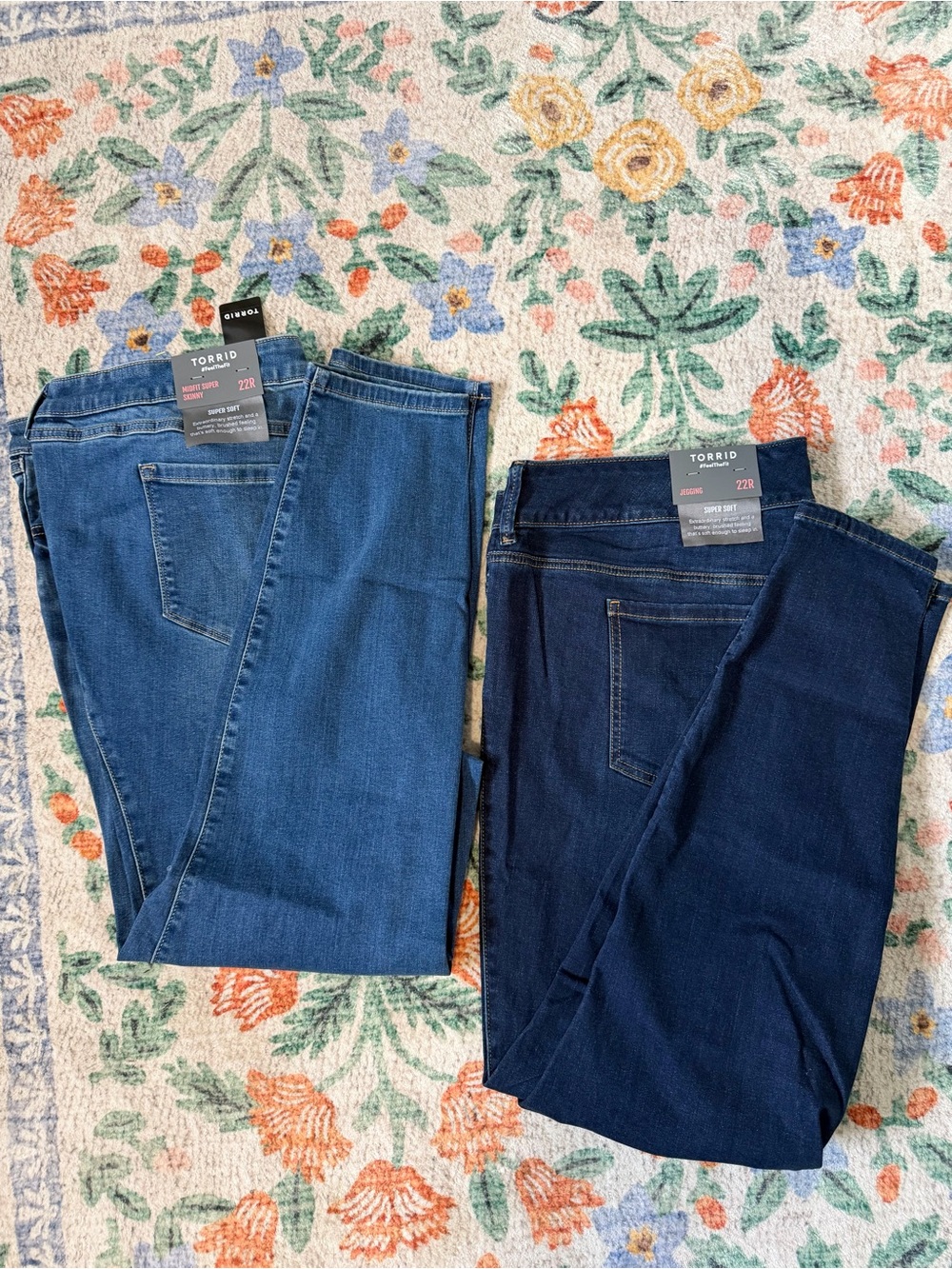 NWT - lot of (2) pairs of Torrid jeans sz 22